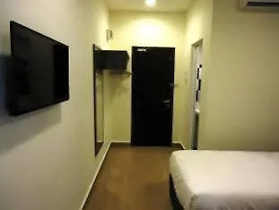 Super Oyo 596 The Vintage Hotel Johor Bahru 2*,